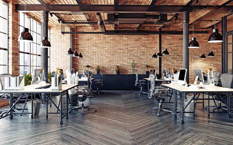 Mẫu văn phòng 40m2 phong cách Industrial tạo điểm nhấn bằng tường gạch thô và nội thất tối giản
