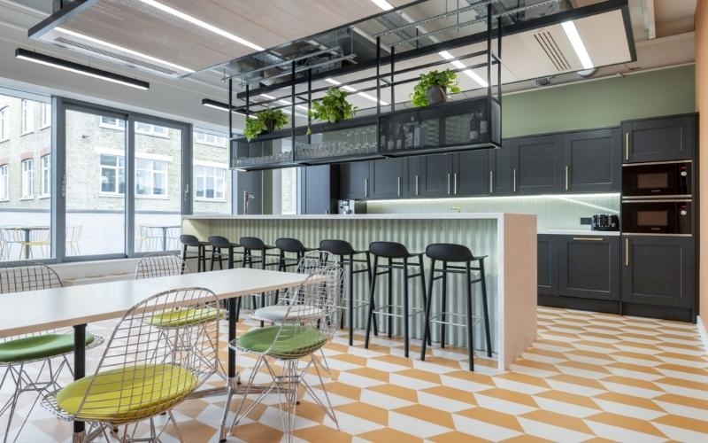 Thiết kế pantry tăng tương tác giúp tạo sự gắn kết giữa các nhân sự