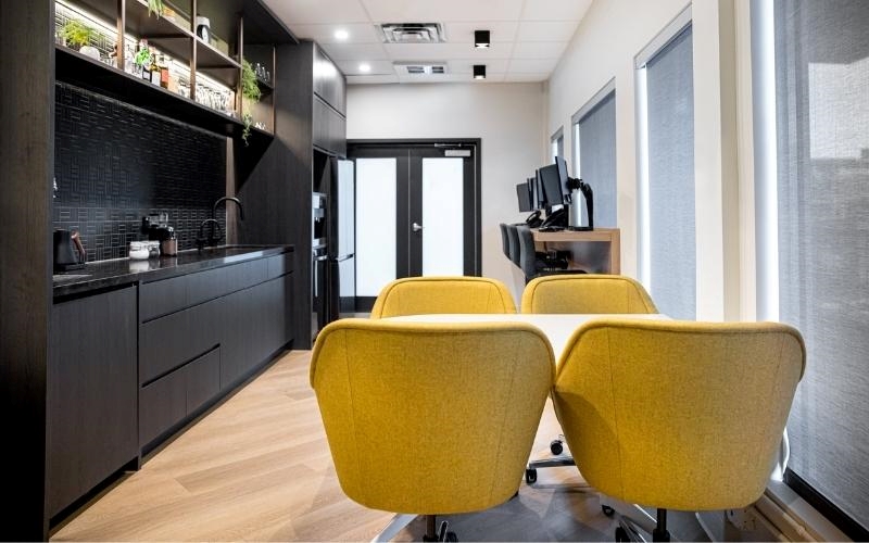 Mẫu thiết kế pantry hiện đại, nhỏ gọn phù hợp văn phòng diện tích hạn chế
