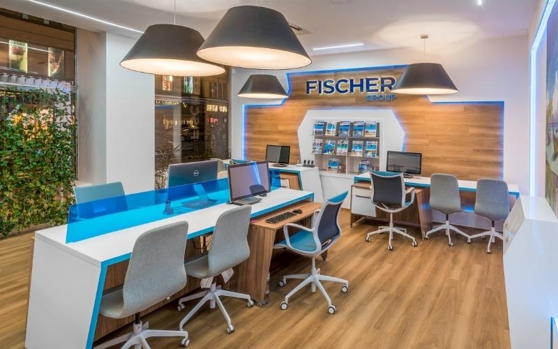 Một góc thiết kế văn phòng du lịch nhỏ gọn đẹp mắt của Fischer