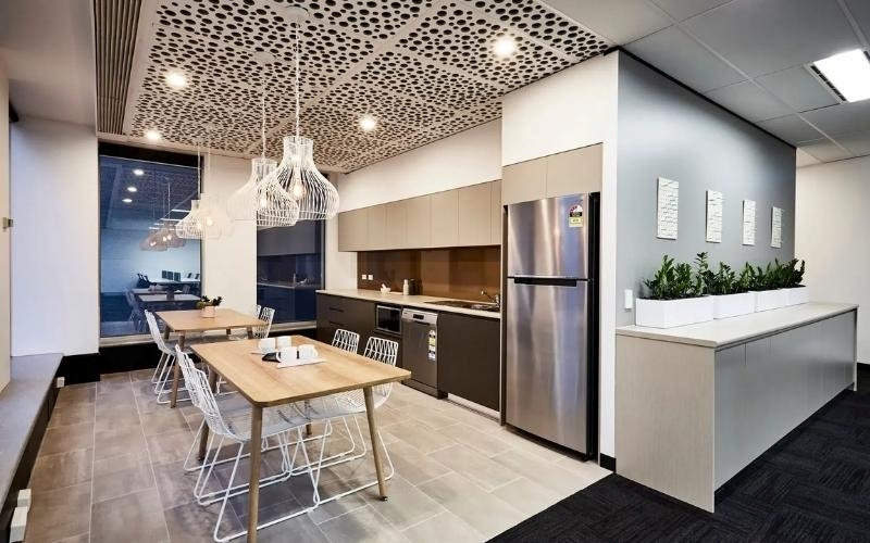 Trần thạch cao thả rất phù hợp với khu vực Pantry