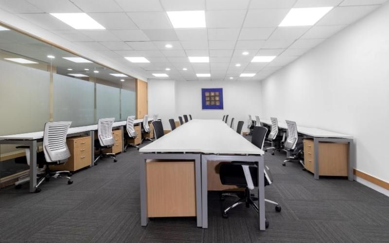 Trần thạch cao văn phòng được nhiều doanh nghiệp lựa chọn