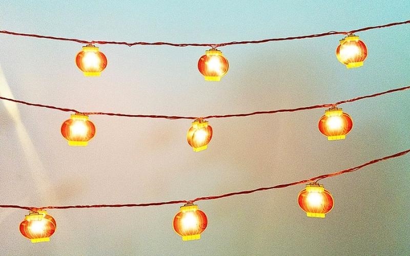 Trang trí Tết văn phòng với dây đèn LED nhiều kiểu dáng