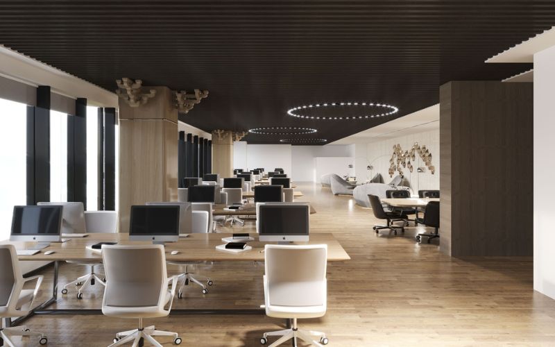 Thiết kế khu làm việc phong cách Luxury sử dụng ánh sáng tiêu chuẩn và nội thất sang trọng