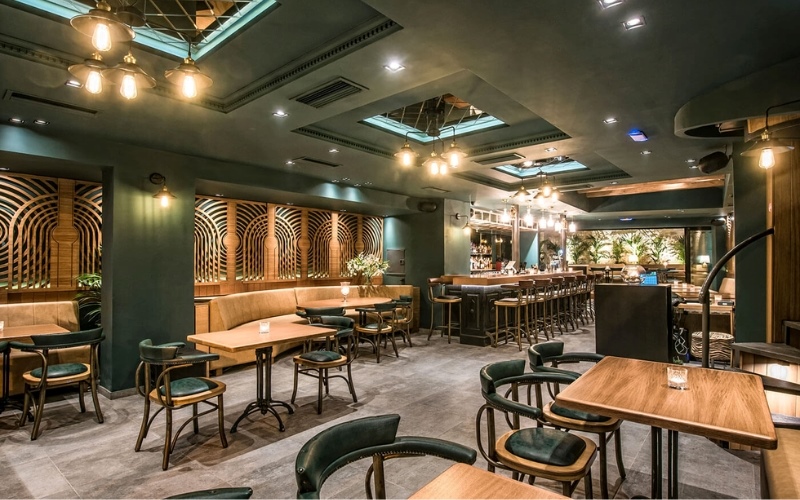 Đội thi công quán cafe sẽ đảm trách mọi khâu theo quy trình