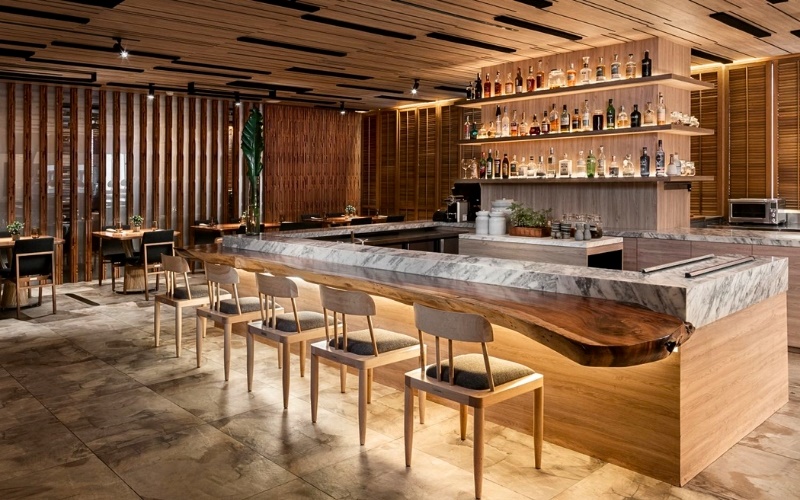 Chất liệu gỗ cũng rất được ưa chuộng trong các quán cafe bar