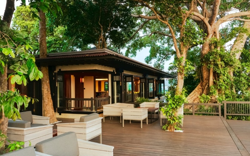 Thiết kế quán cafe sân vườn cần phù hợp với diện tích có sẵn