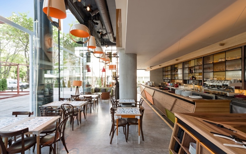 Chủ đầu tư nên tận dụng tối đa ưu điểm của quán cafe 2 mặt tiền