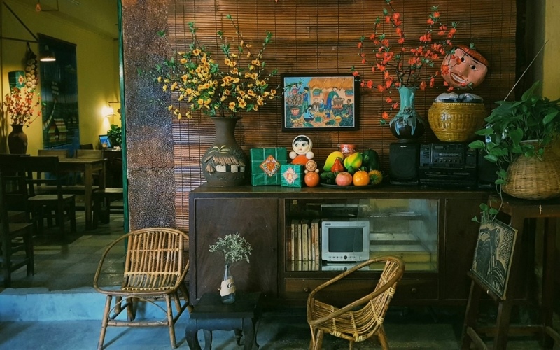 Thiết kế quán cafe 2 tầng đẹp phong cách cổ điển