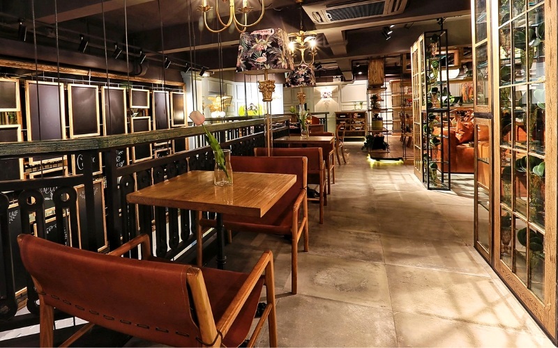 Thiết kế quán cafe 2 tầng cổ điển đang trở thành xu hướng thịnh hành