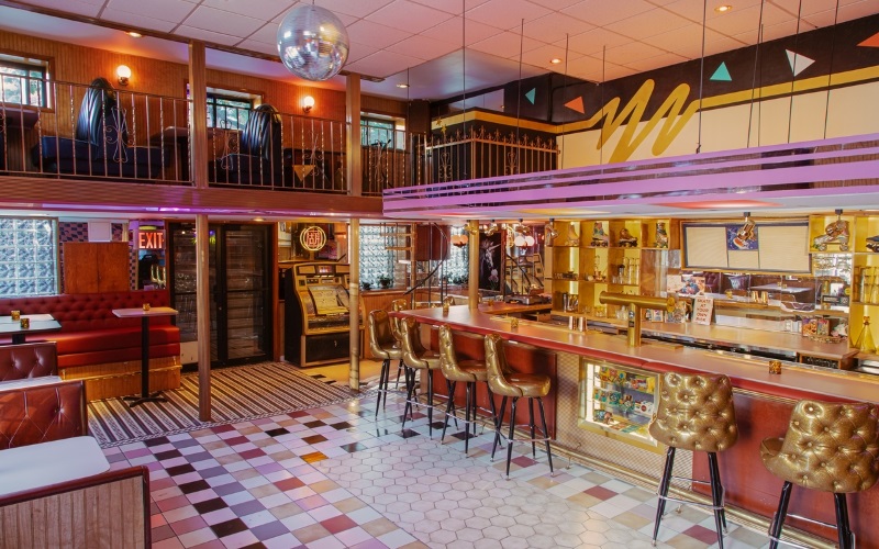 Quầy bar đậm chất Retro cổ điển của những thập niên trước