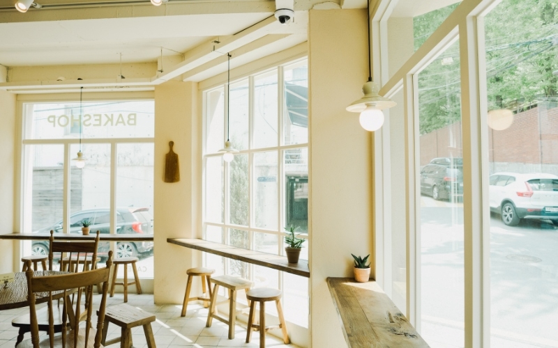 Sự linh hoạt của thiết kế quán cafe bình dân là ưu điểm lớn nhất