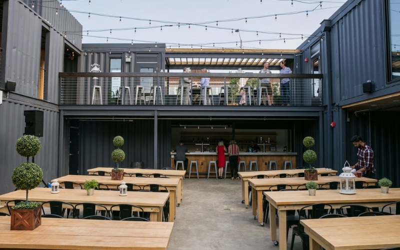 Quán cafe container thu hút đa dạng tệp khách hàng