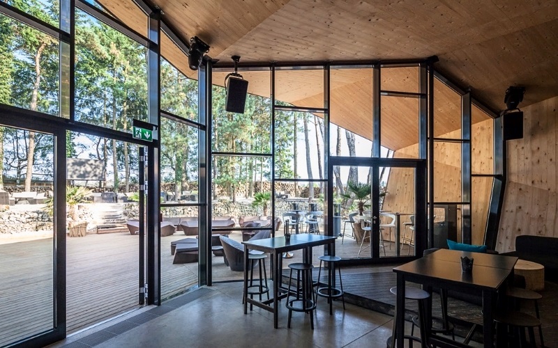 Thiết kế quán cafe khung thép tiền chế đẹp mang lại hiệu quả kinh doanh cao