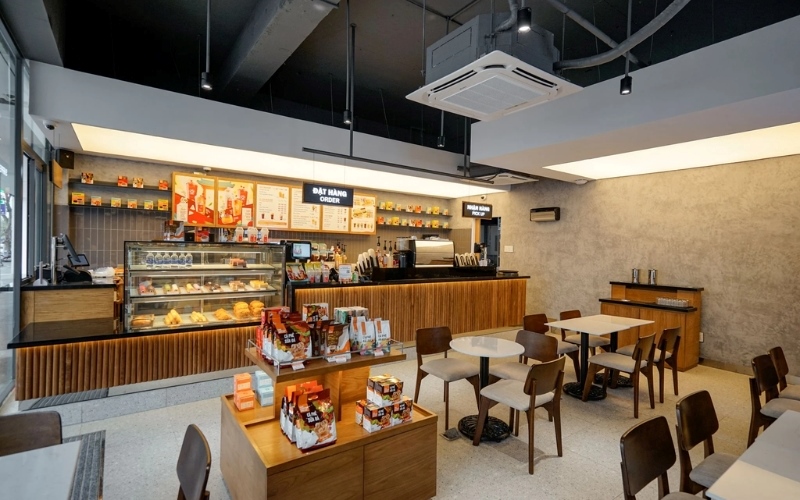 Thiết kế quán cafe 30m2 phong cách xưởng công nghiệp hiện đại