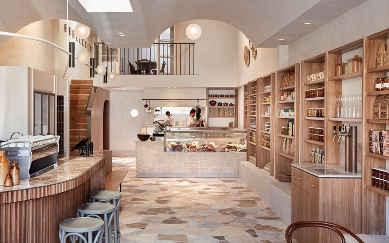Thiết kế quán cafe kết hợp tủ trưng bày sản phẩm
