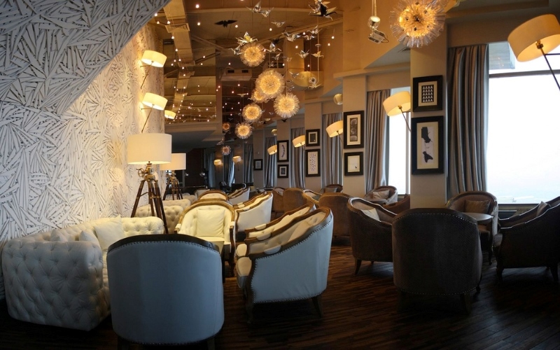 Thiết kế quán cafe phong cách cổ điển với đồ nội thất sang trọng