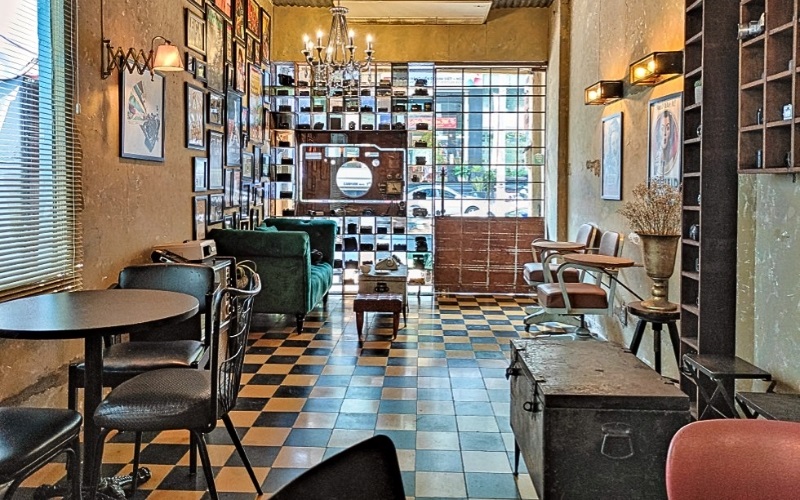 Mẫu thiết kế quán cafe phong cách Vintage cho không gian nhỏ
