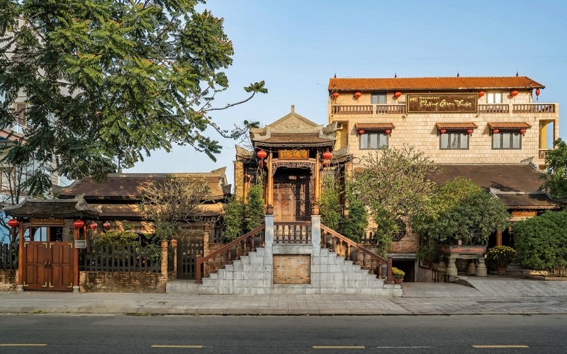 Trang trí quán cà phê đẹp theo phong cách hoài cổ