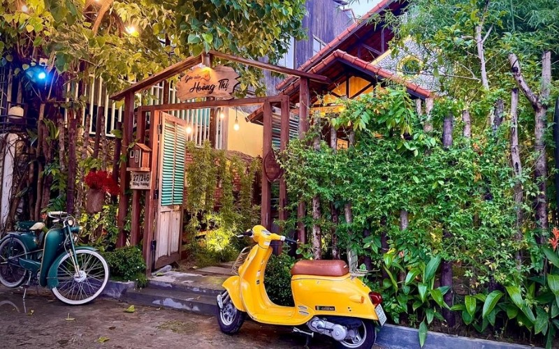 Cổng quán cafe thể hiện tính sáng tạo của chủ đầu tư