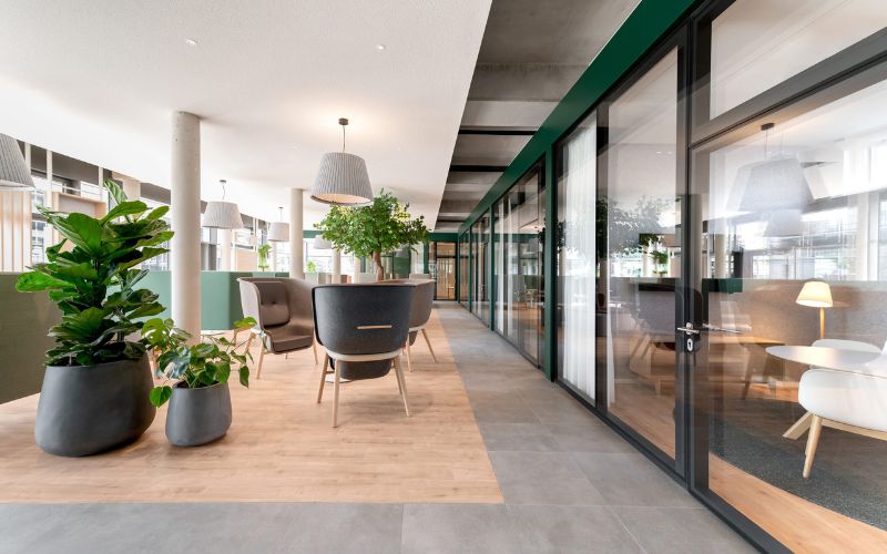 Thiết kế văn phòng 400m2 tận dụng nguồn ánh sáng tự nhiên