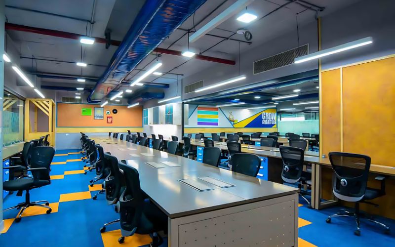 Màu sắc văn phòng nổi bật đầy sáng tạo cho văn phòng công nghệ