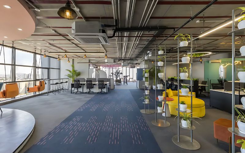 Không gian văn phòng 600m2 được bố trí rộng rãi