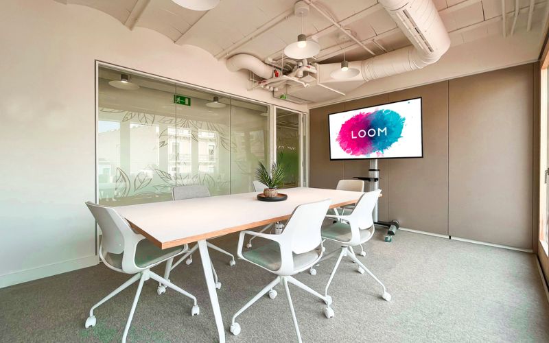 Phòng họp đặt hướng Đông Nam mang lại nhiều tài lộc cho doanh nghiệp