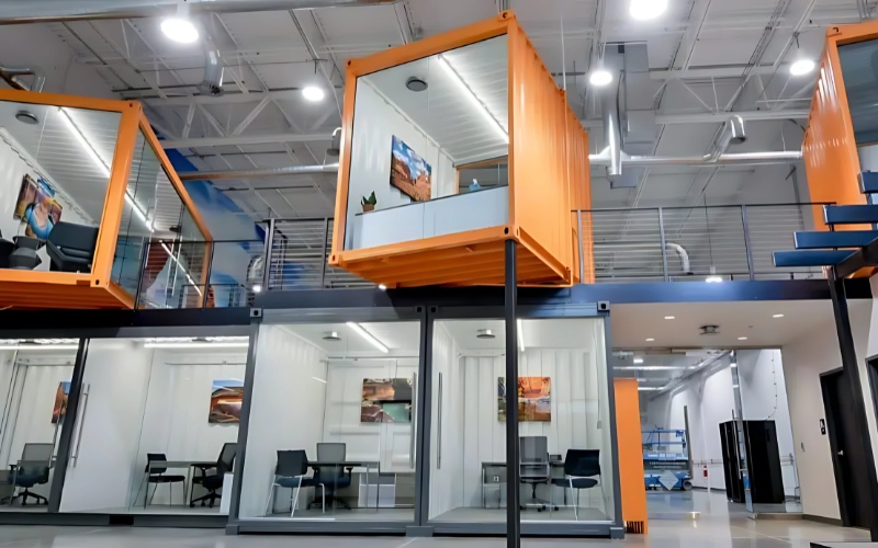 Sử dụng thùng container trong thiết kế văn phòng